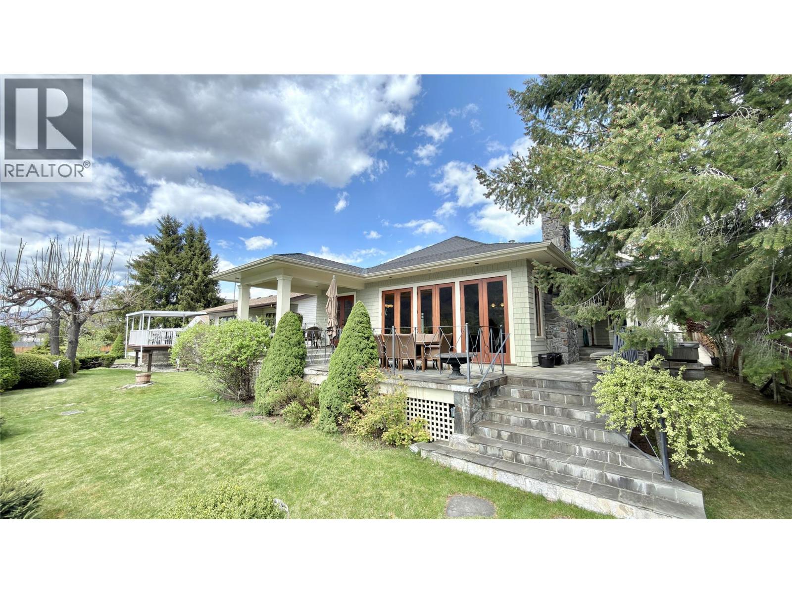 1991 Kelly Court, Christina Lake