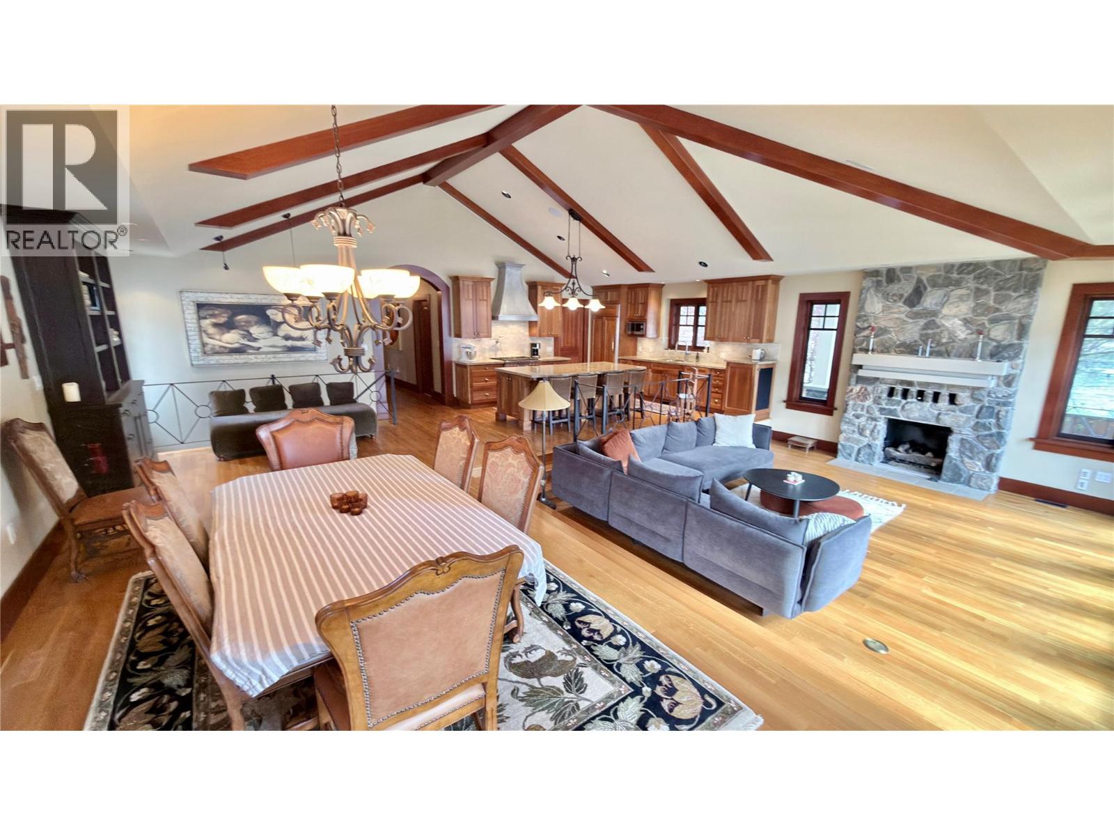 1991 Kelly Court, Christina Lake