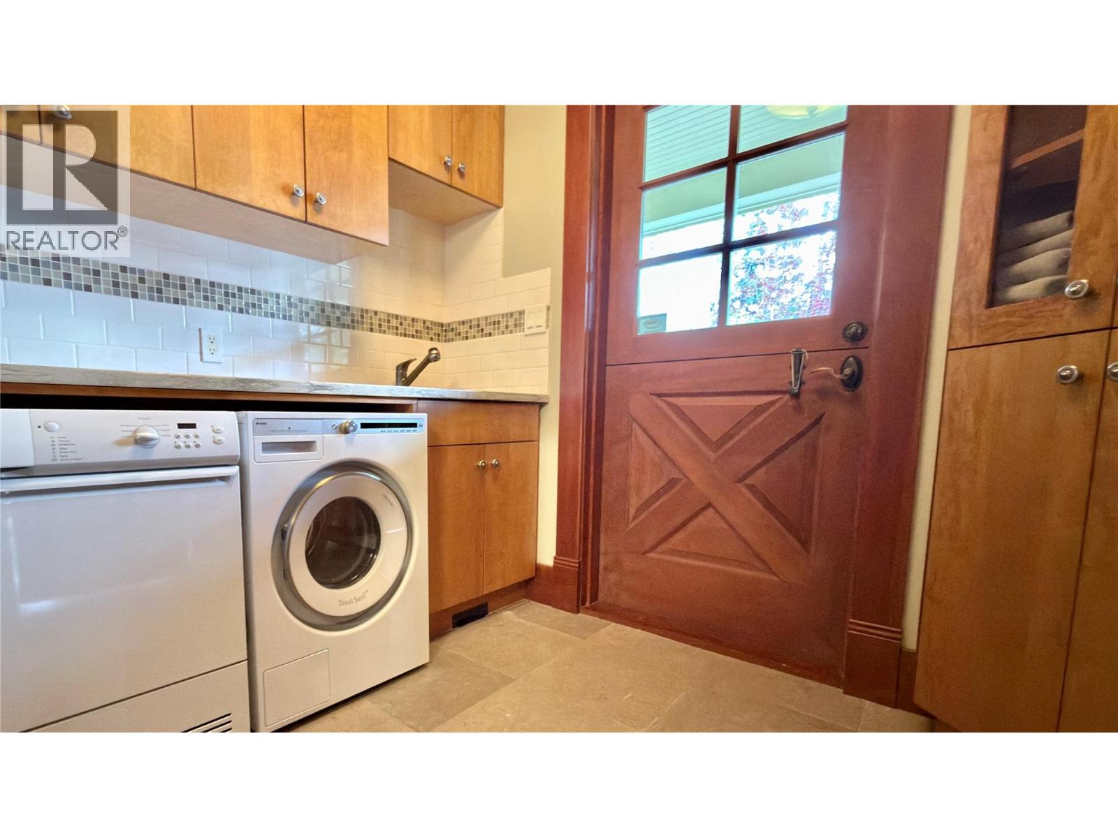 1991 Kelly Court, Christina Lake