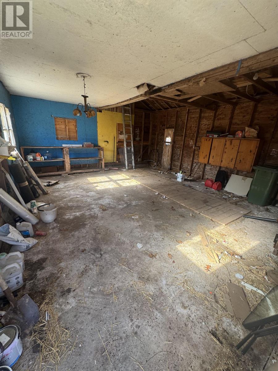 906 COUNTY LINE Road - 26