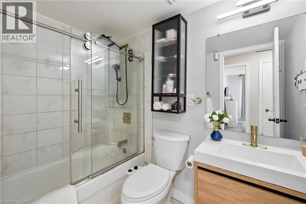 99 DONN Avenue Unit# 704, Stoney Creek, Ontario, L8G5B2 — Photo 16