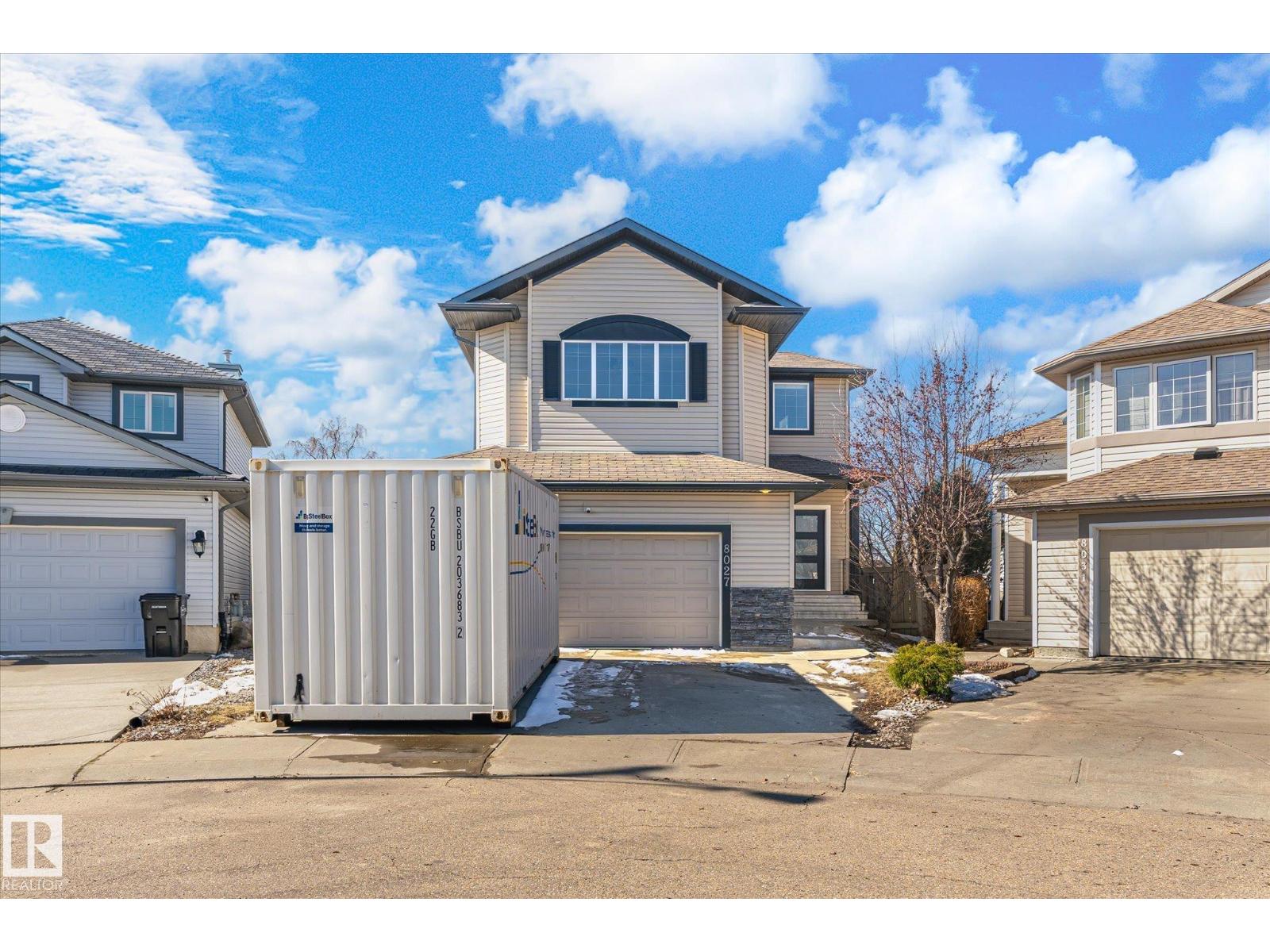 8027 3 AV SW, Edmonton