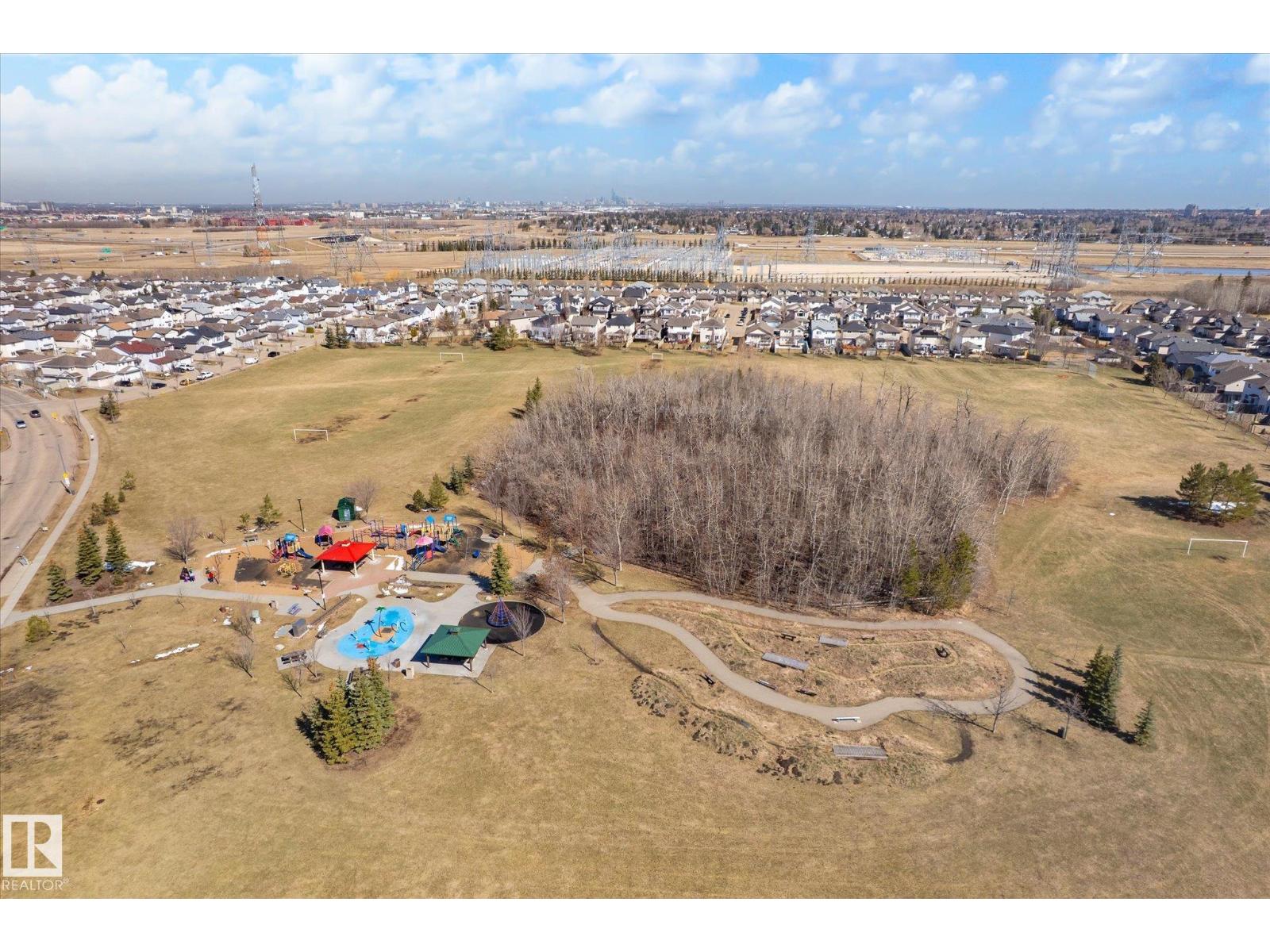 8027 3 AV SW, Edmonton