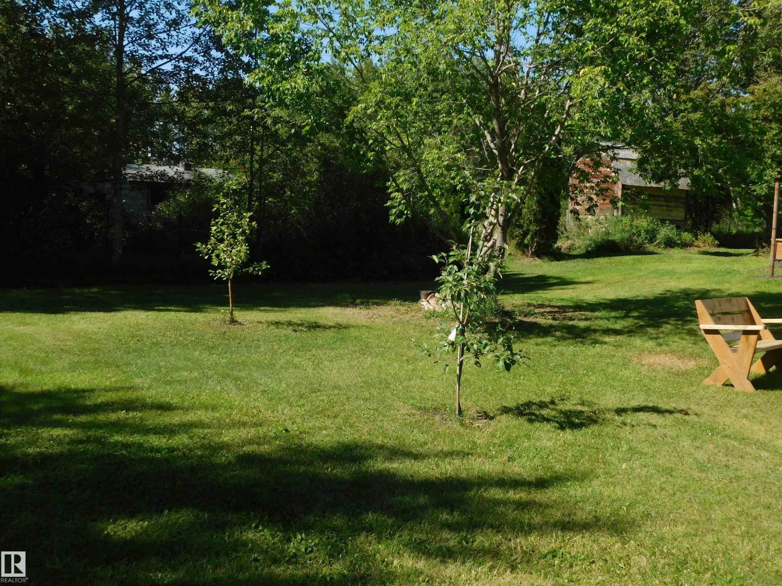 2 23429 Twp Rd 584