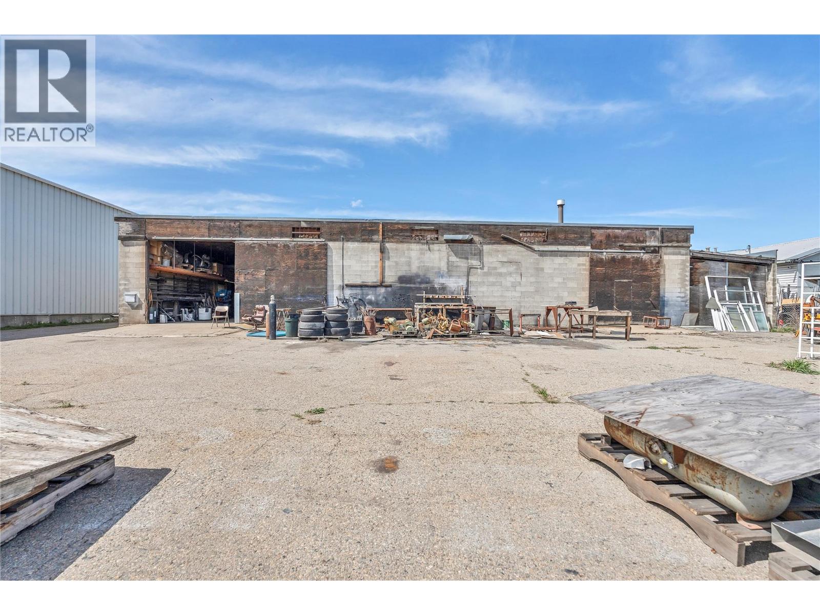 15817 Logie Road, Summerland