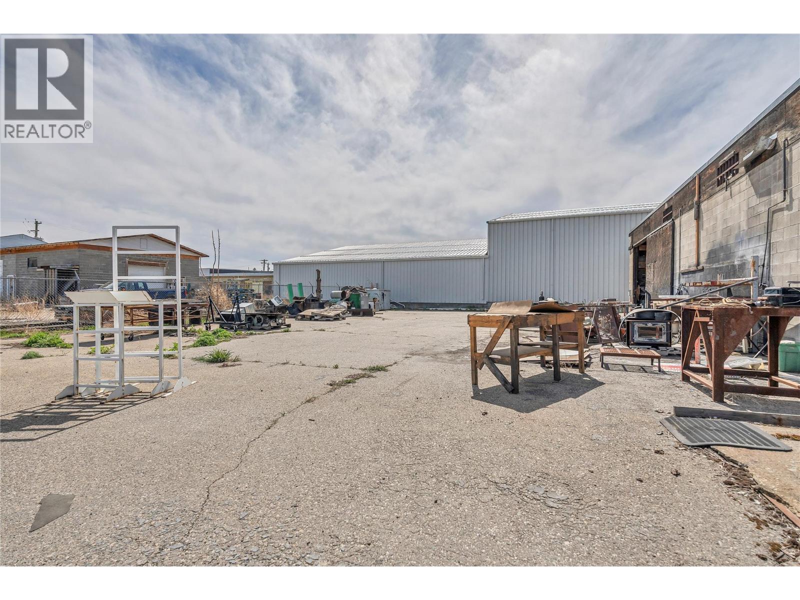 15817 Logie Road, Summerland