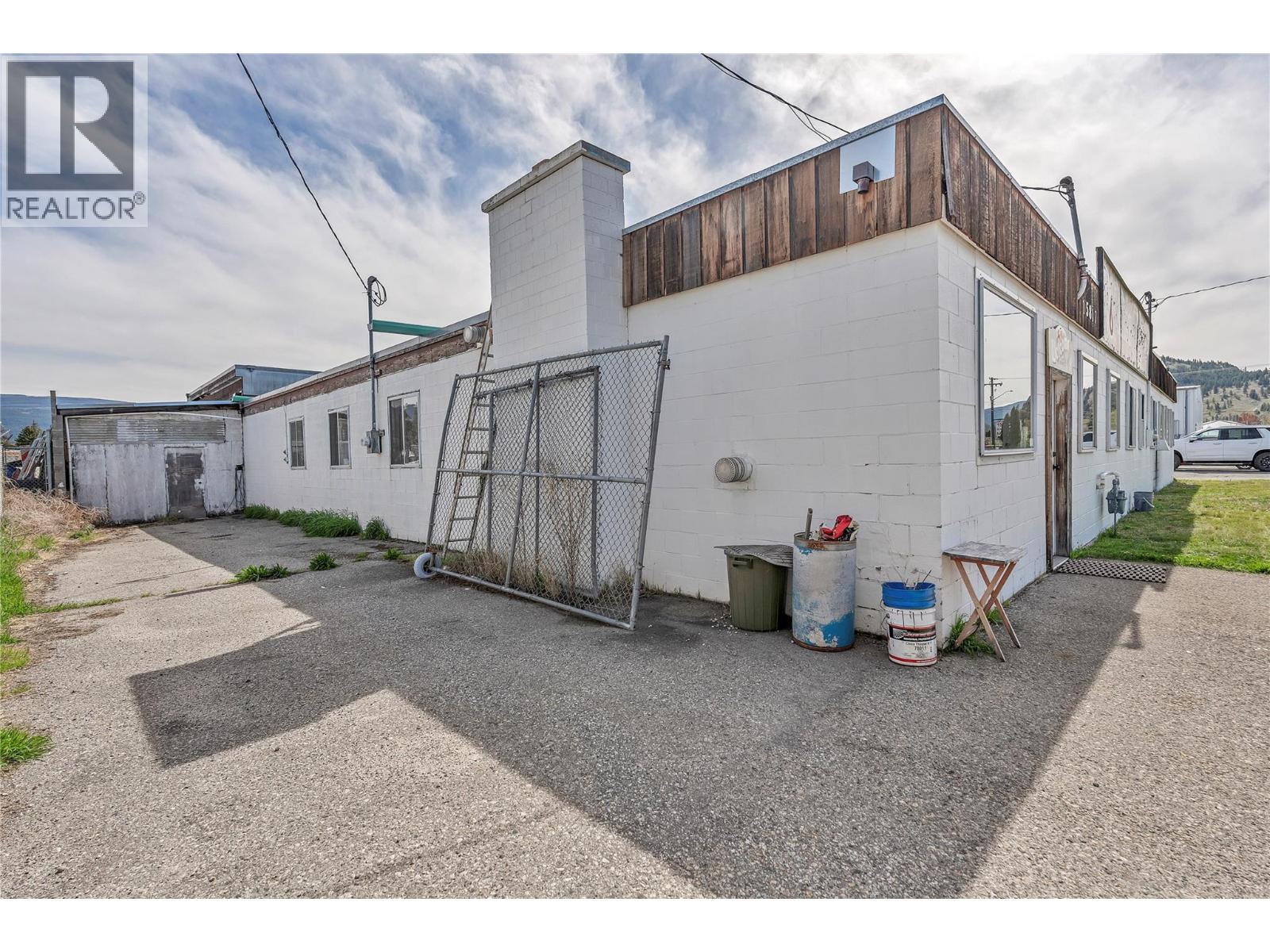 15817 Logie Road, Summerland