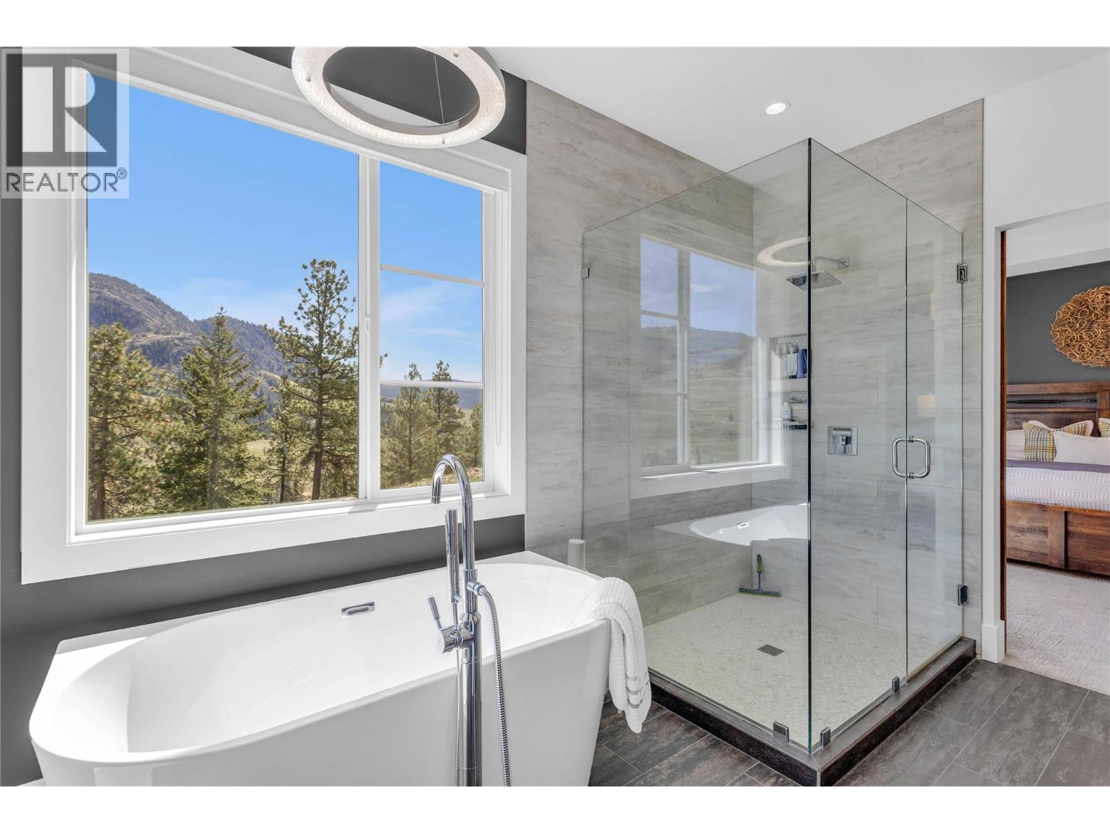  508 Carnoustie Drive, Kelowna