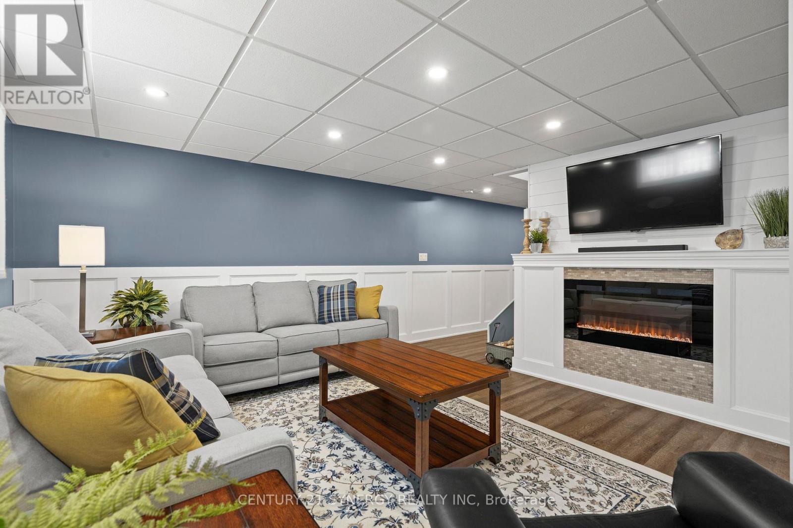 183 HAMILTON ROAD - 24