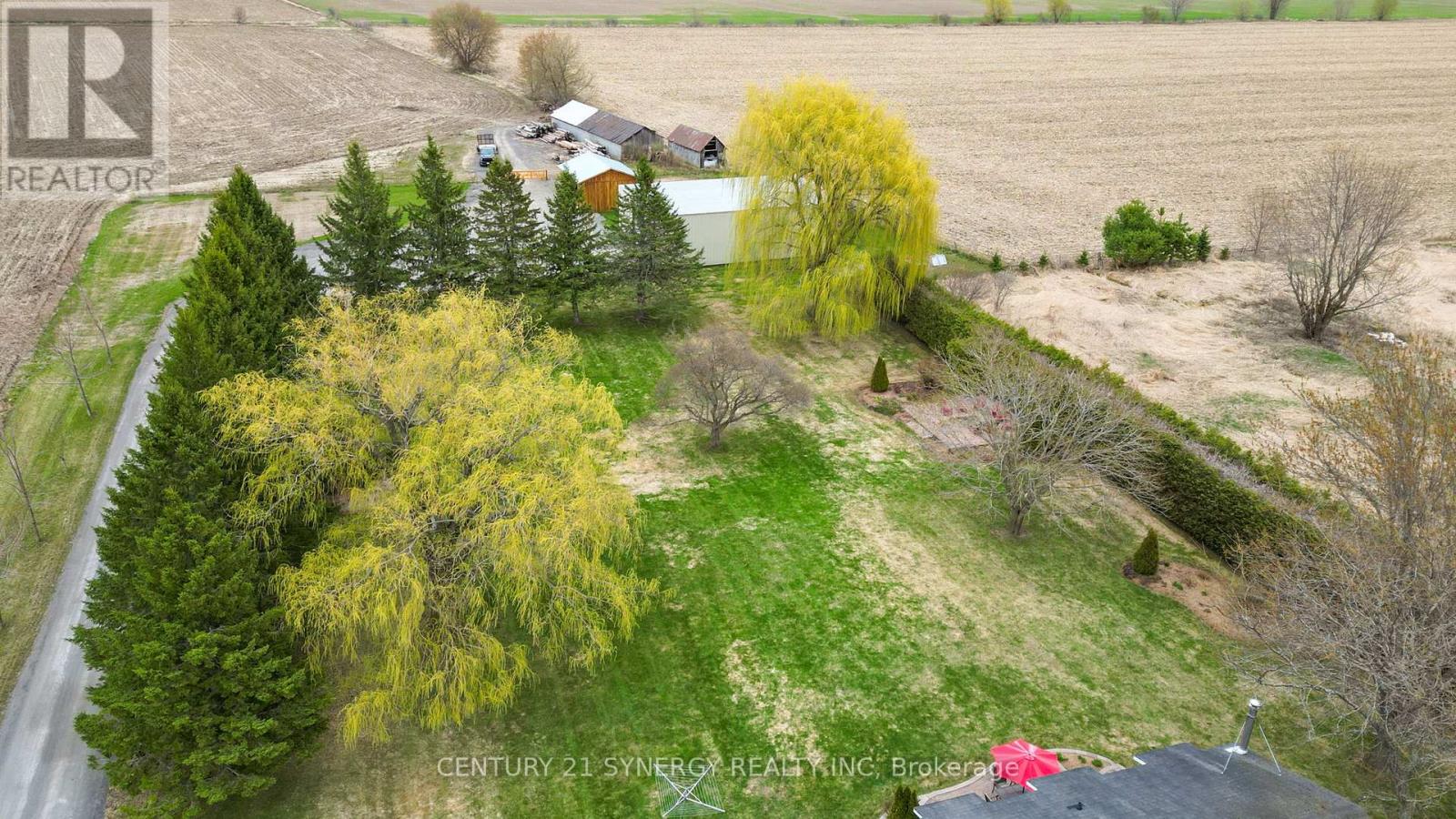 183 HAMILTON ROAD - 34
