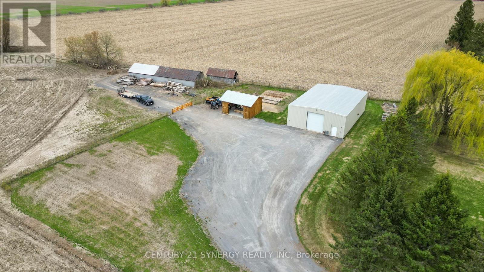 183 HAMILTON ROAD - 35