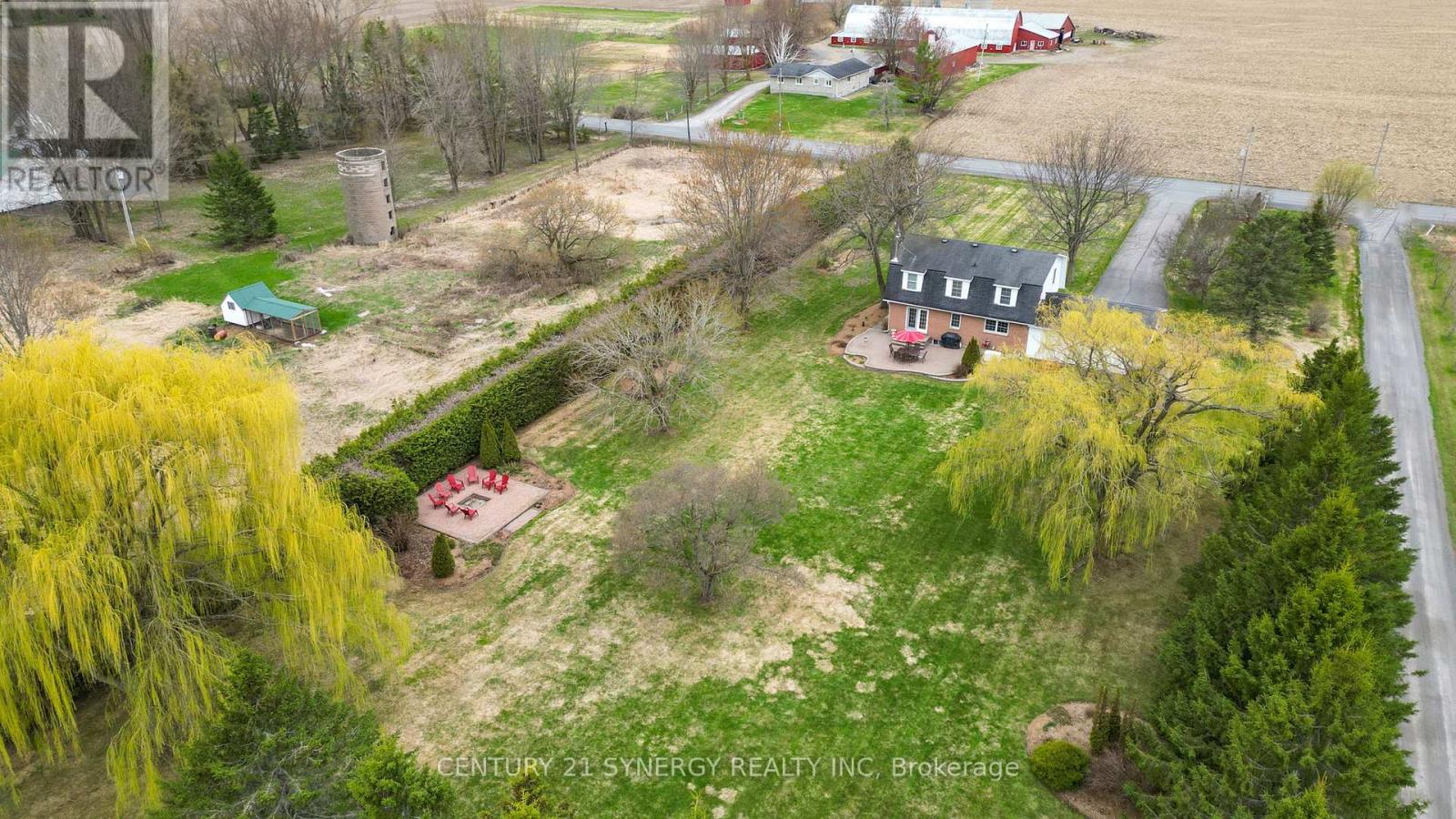 183 HAMILTON ROAD - 36