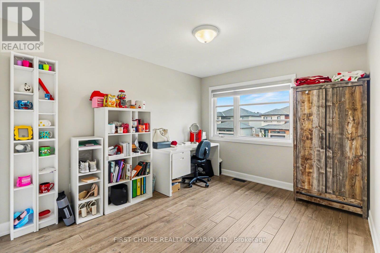 540 LUCENT STREET - 16