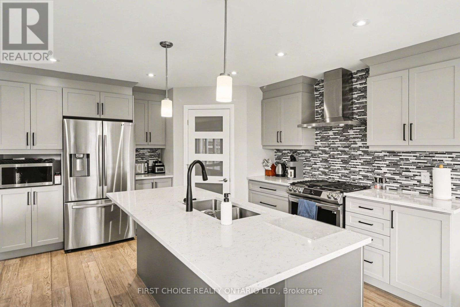 540 LUCENT STREET - 2