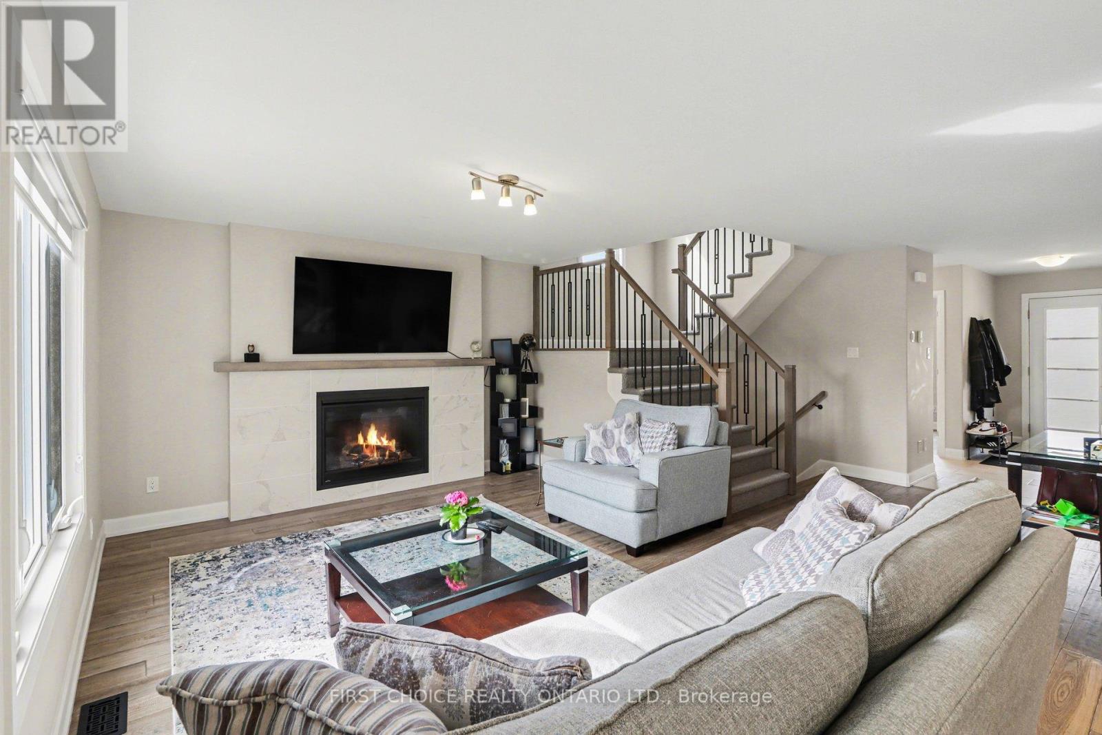 540 LUCENT STREET - 21