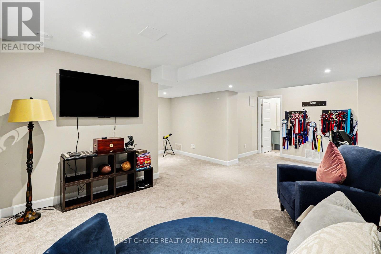 540 LUCENT STREET - 23