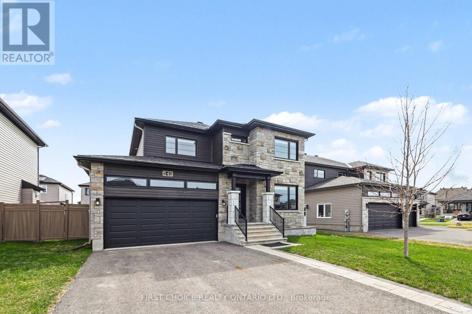 540 LUCENT STREET - 29