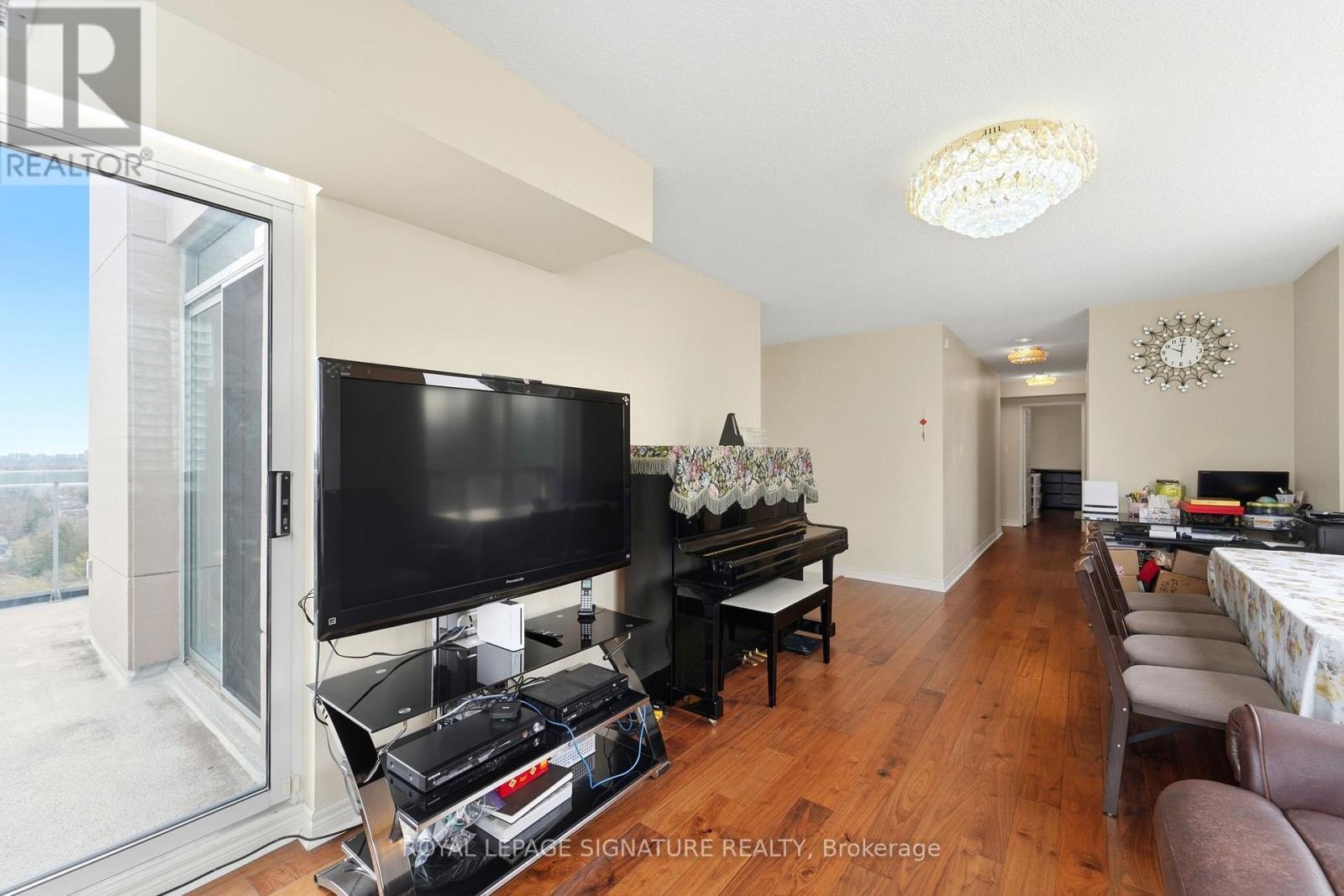 #2302 28 EMPRESS AVENUE - 5