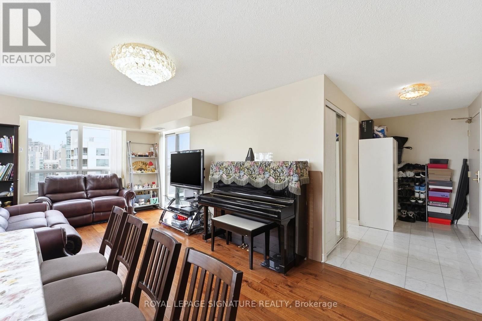 #2302 28 EMPRESS AVENUE - 6