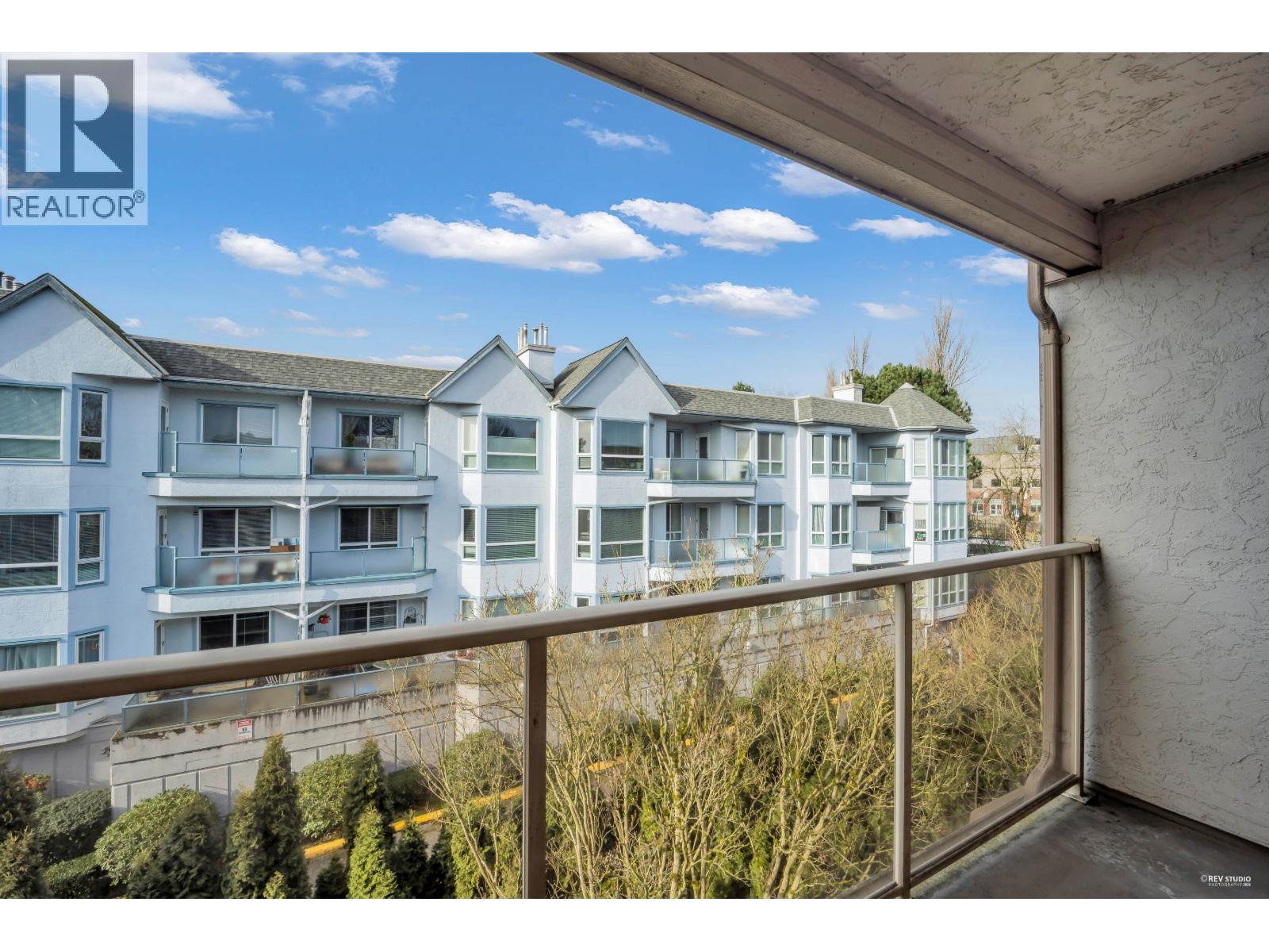 #305-8720 LANSDOWNE Road, Richmond