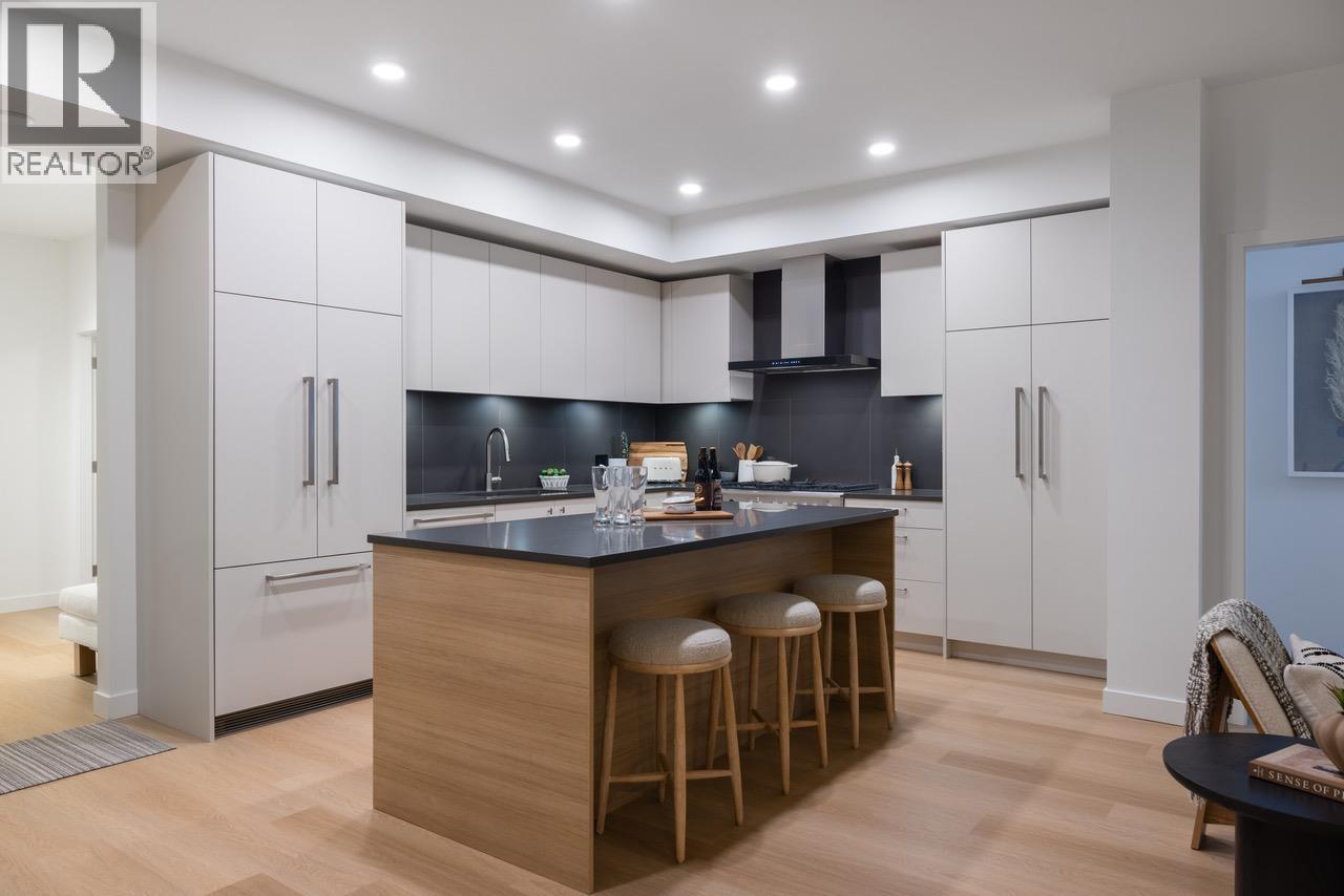 #313-4909 ELLIOTT Street, Delta