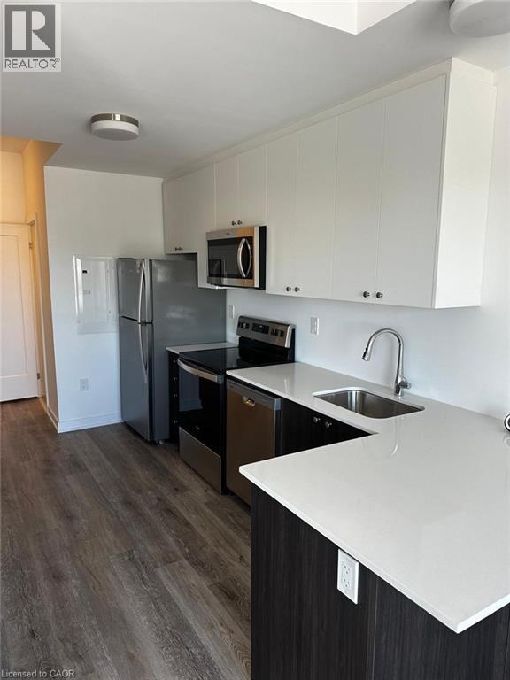 40 PALACE Street Unit# J6, Kitchener, Ontario, N2E0L2 — Photo 3