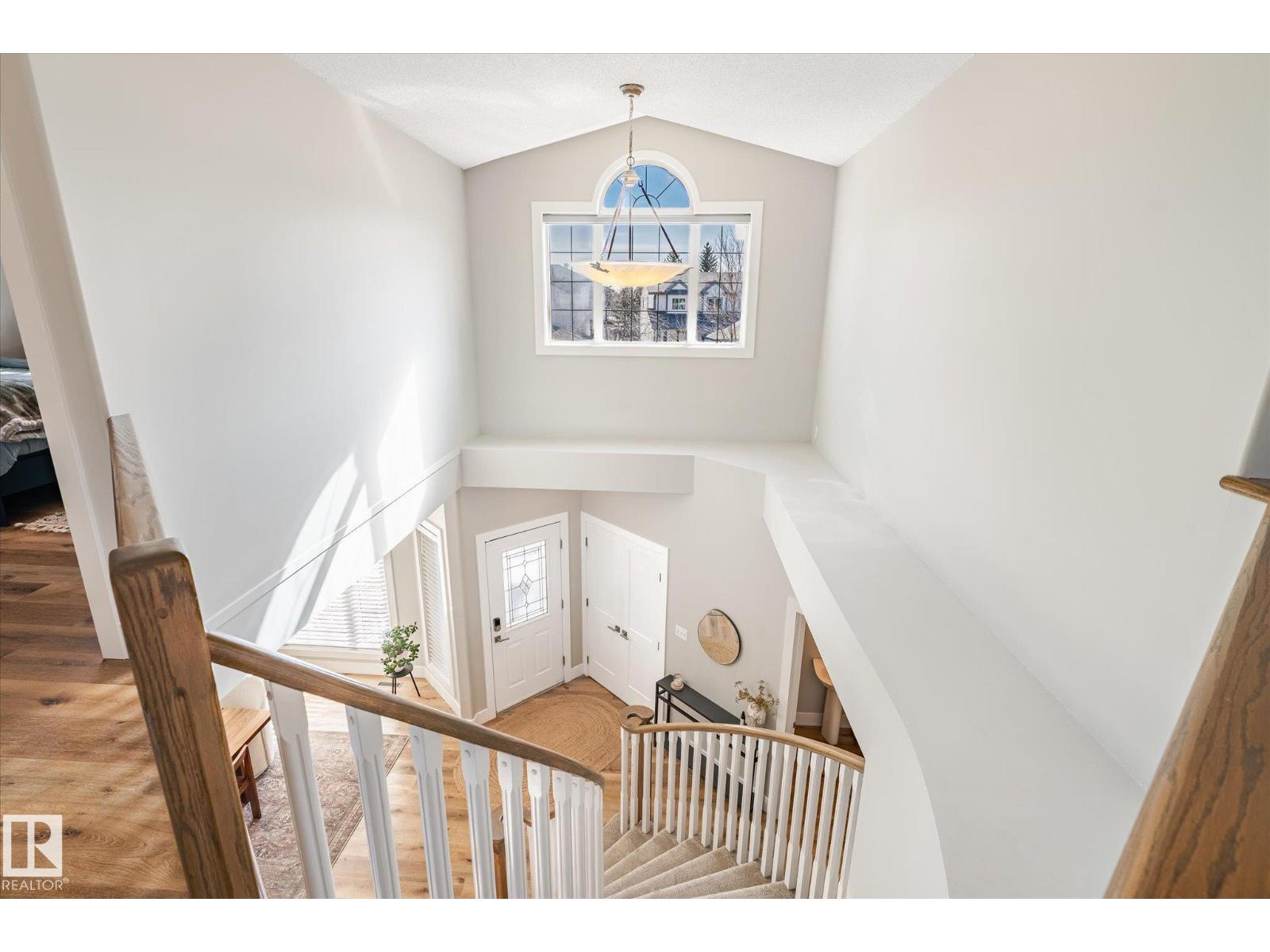 40 DUNFIELD CR, St. Albert