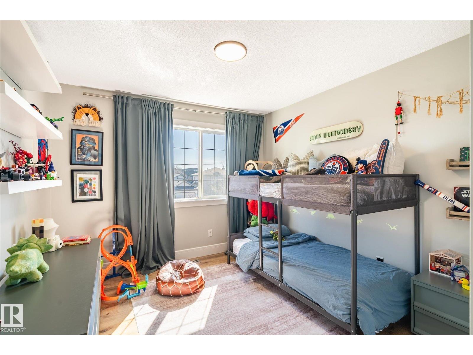 40 DUNFIELD CR, St. Albert