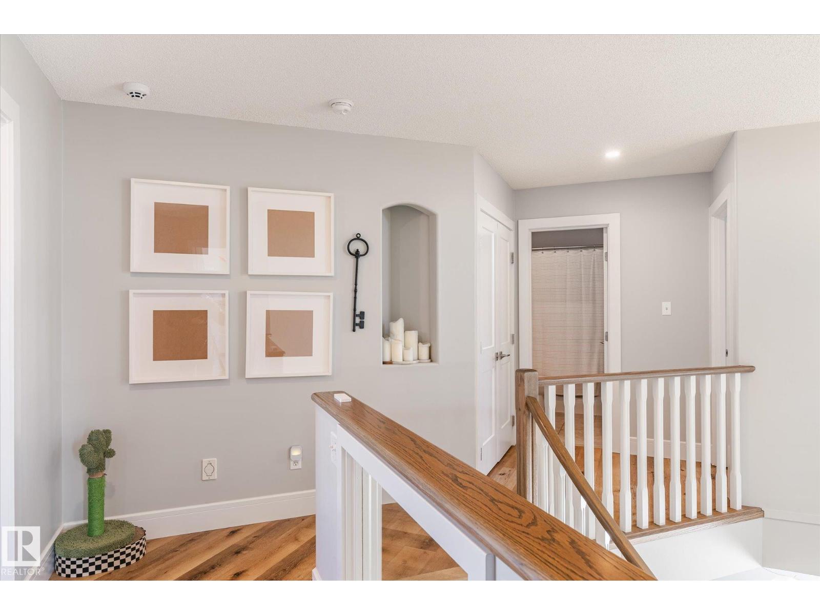 40 DUNFIELD CR, St. Albert