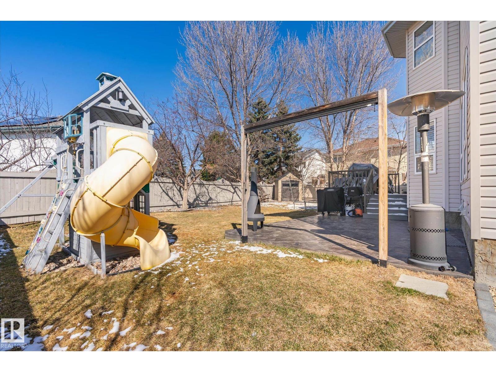 40 DUNFIELD CR, St. Albert