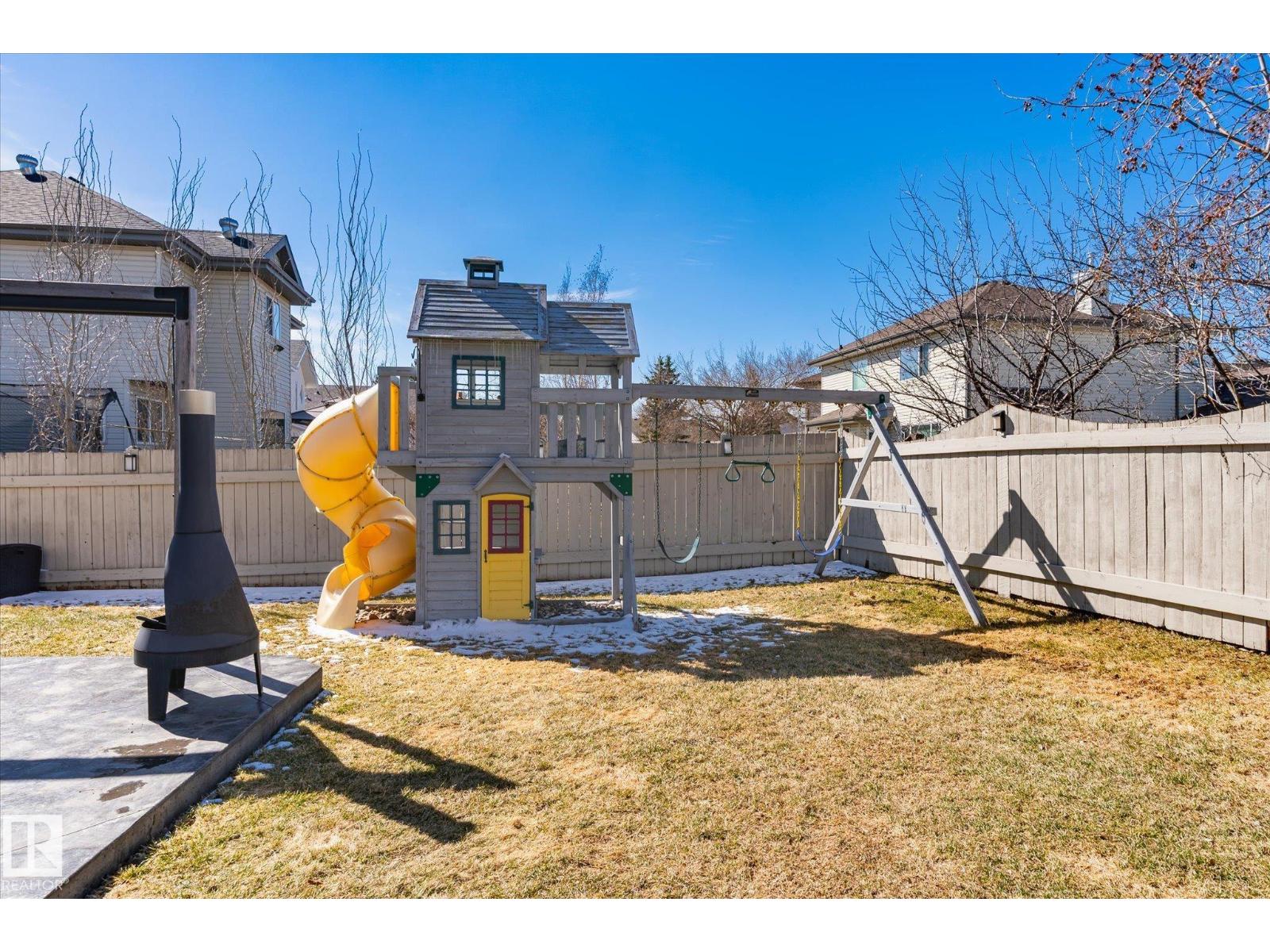 40 DUNFIELD CR, St. Albert