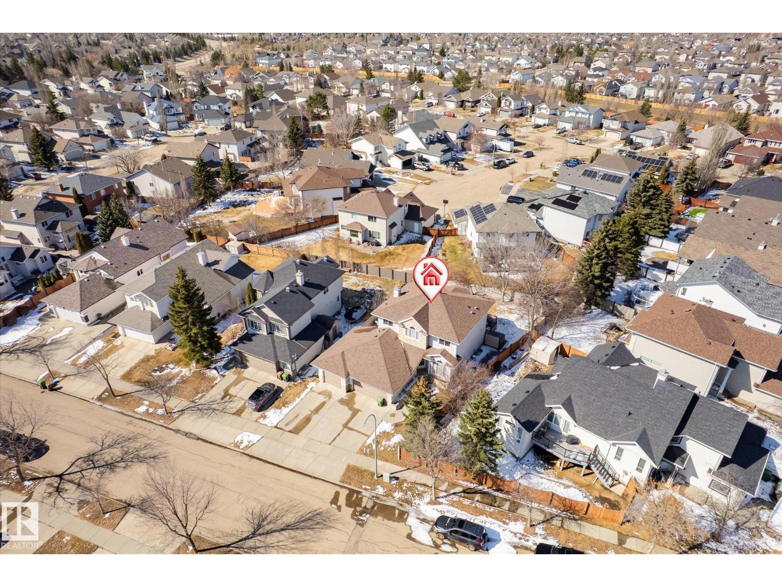 40 DUNFIELD CR, St. Albert