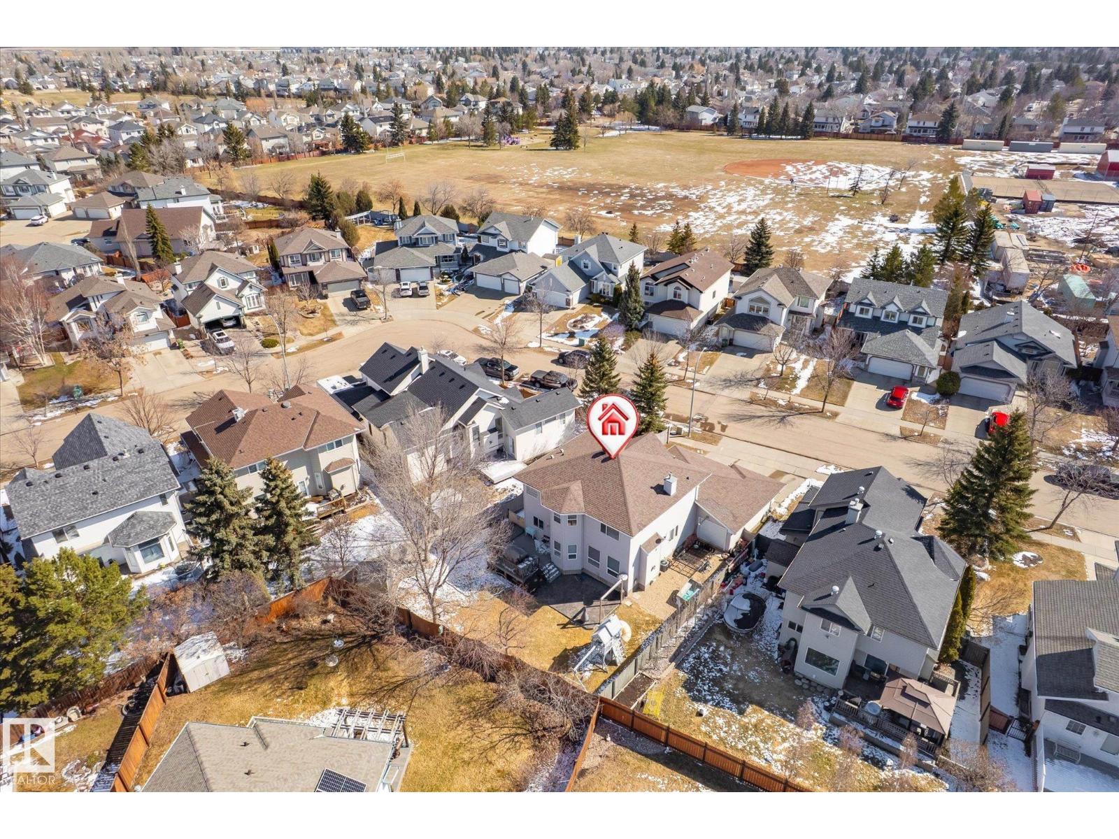 40 DUNFIELD CR, St. Albert