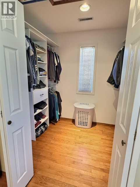 800 Connaught Drive — photo 10
