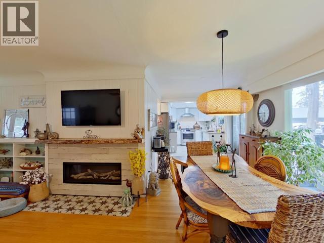 8013 CENTENNIAL DRIVE - 19