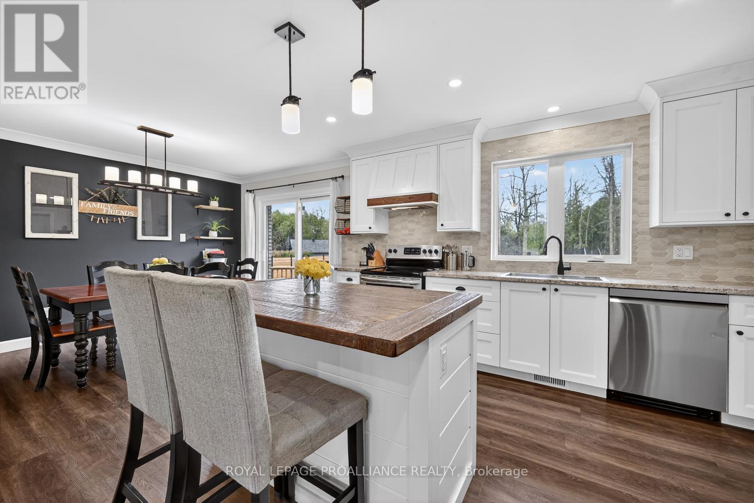 9 WILLOW DRIVE - 10