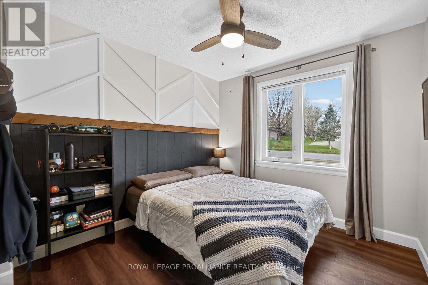 9 WILLOW DRIVE - 19