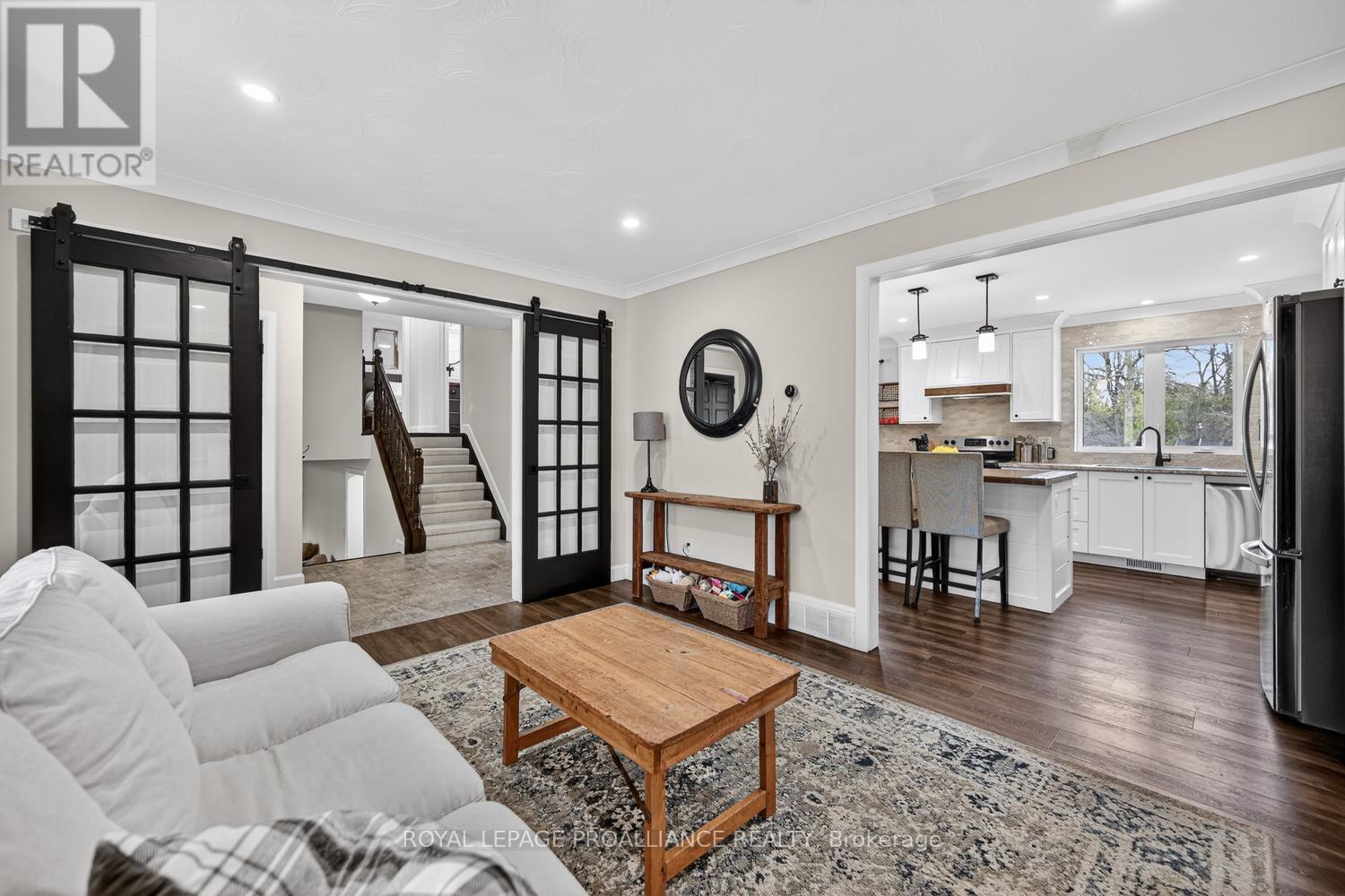 9 WILLOW DRIVE - 8