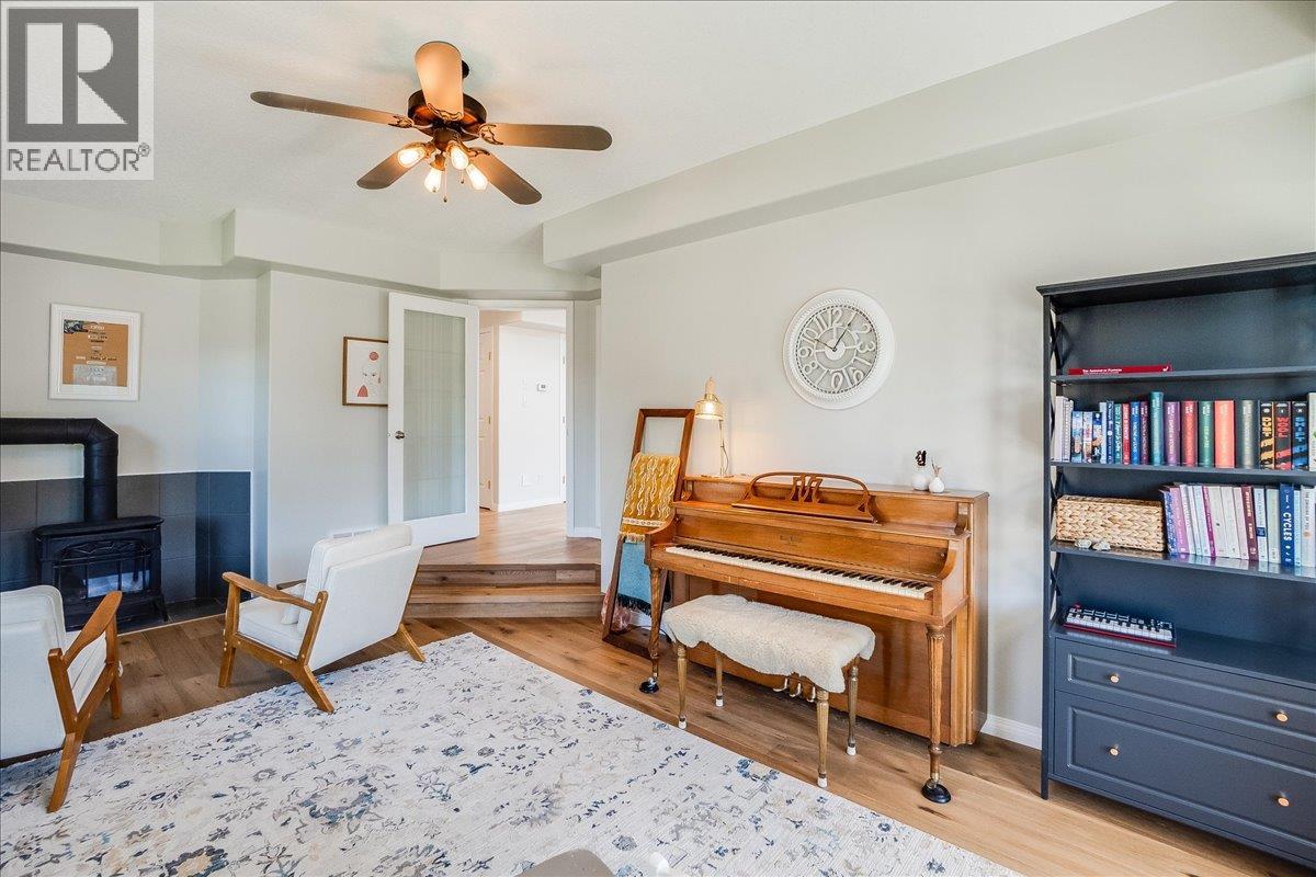 5839 Sunset Drive, Nelson