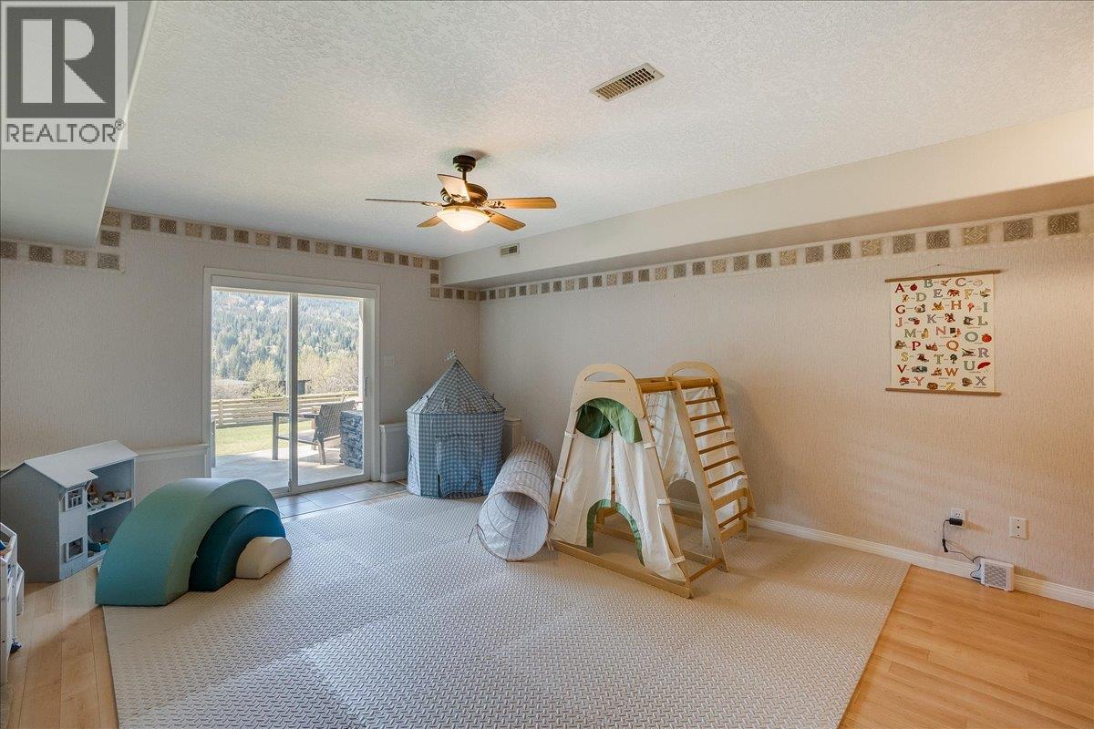 5839 Sunset Drive, Nelson