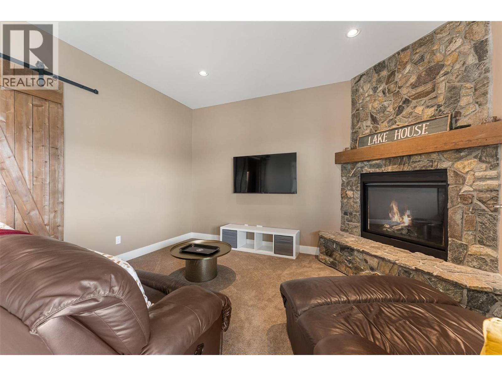 6267 Sundstrom Place Unit# 11, Peachland