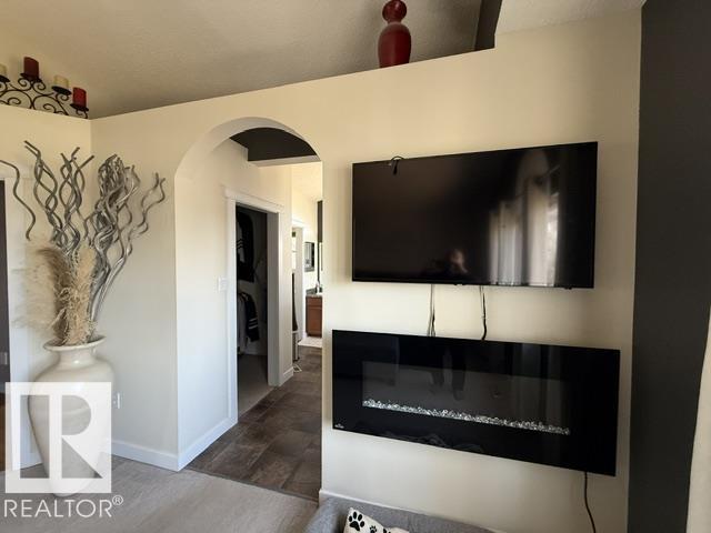 356 WEBER WY NW, Edmonton