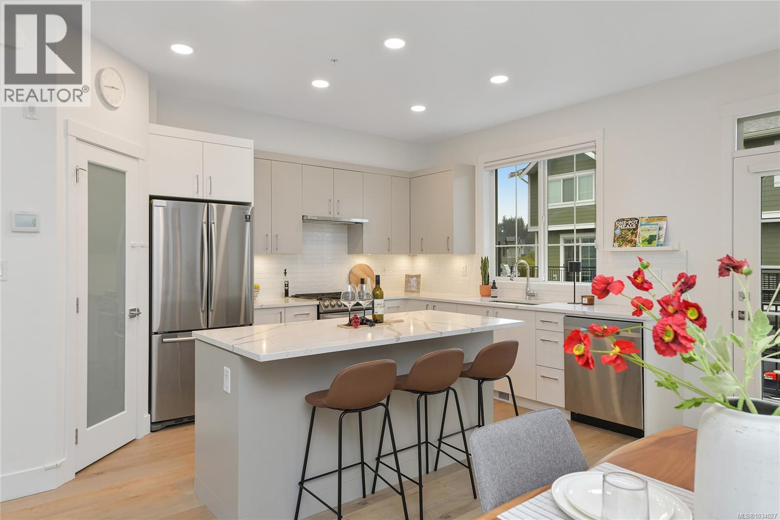 #176 3501 Dunlin St - 12