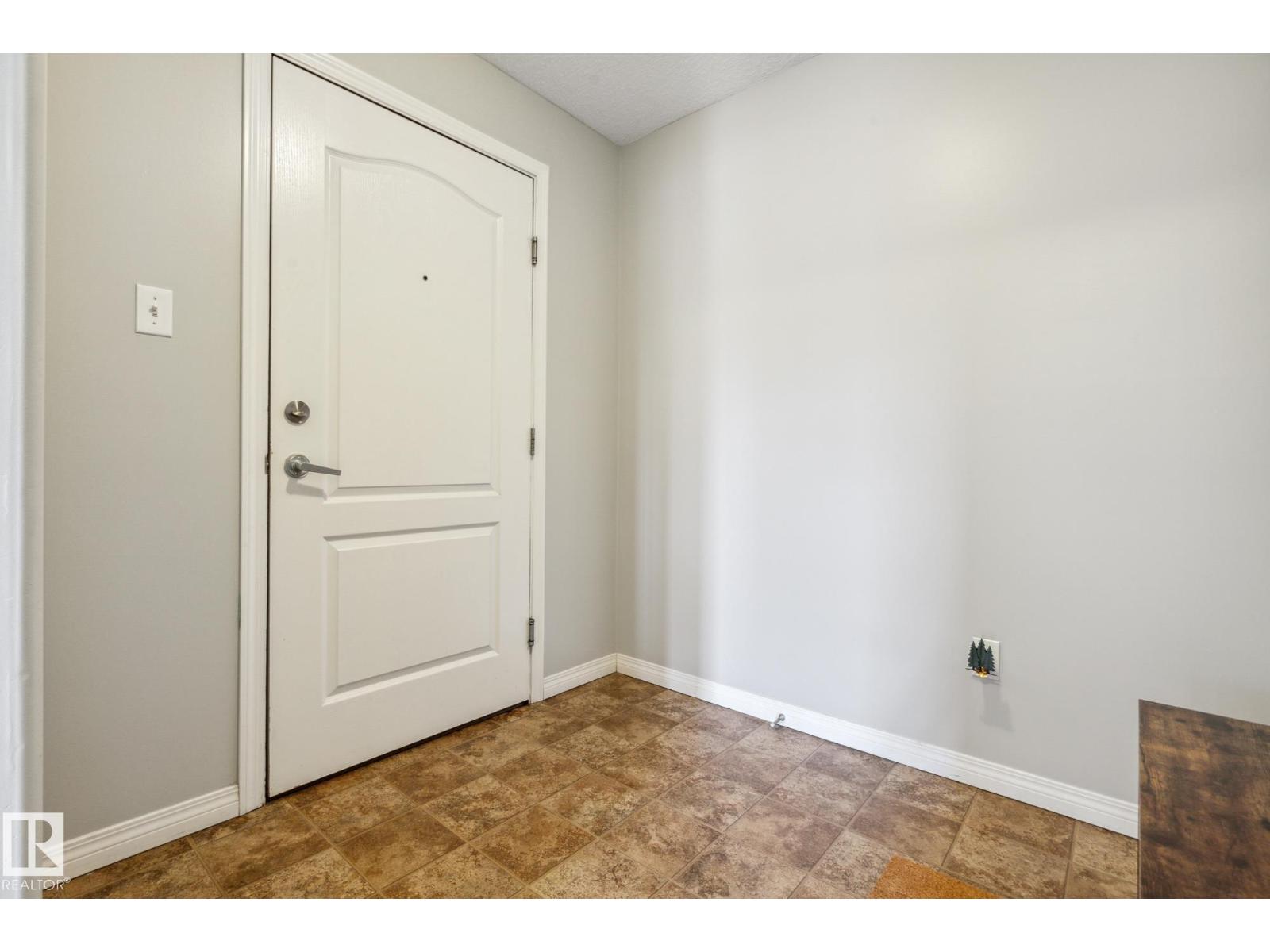 #1306 330 CLAREVIEW STATION DR NW - Image 3