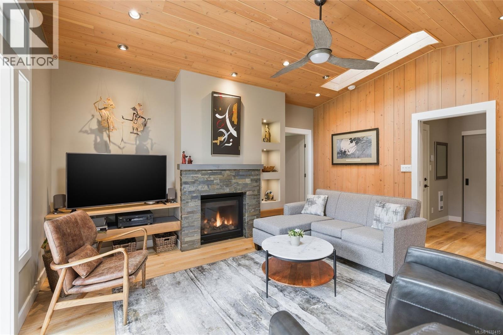 1691 Acacia Rd, Nanoose Bay