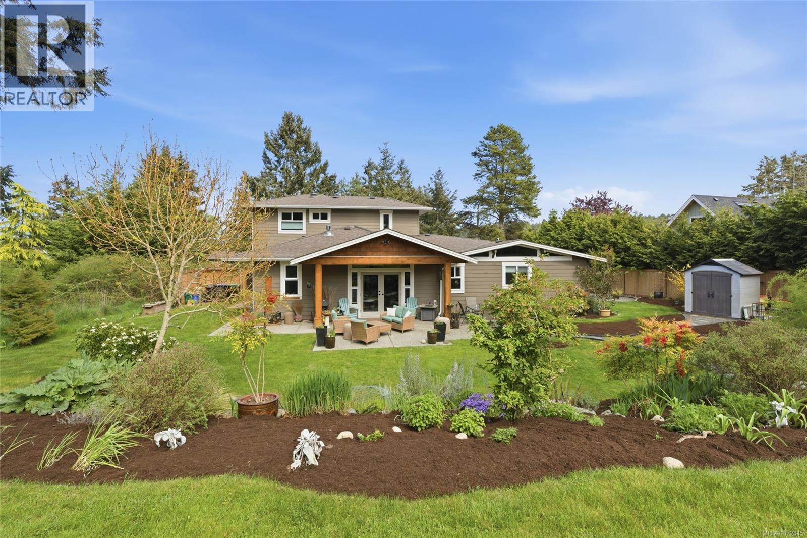 1691 Acacia Rd, Nanoose Bay
