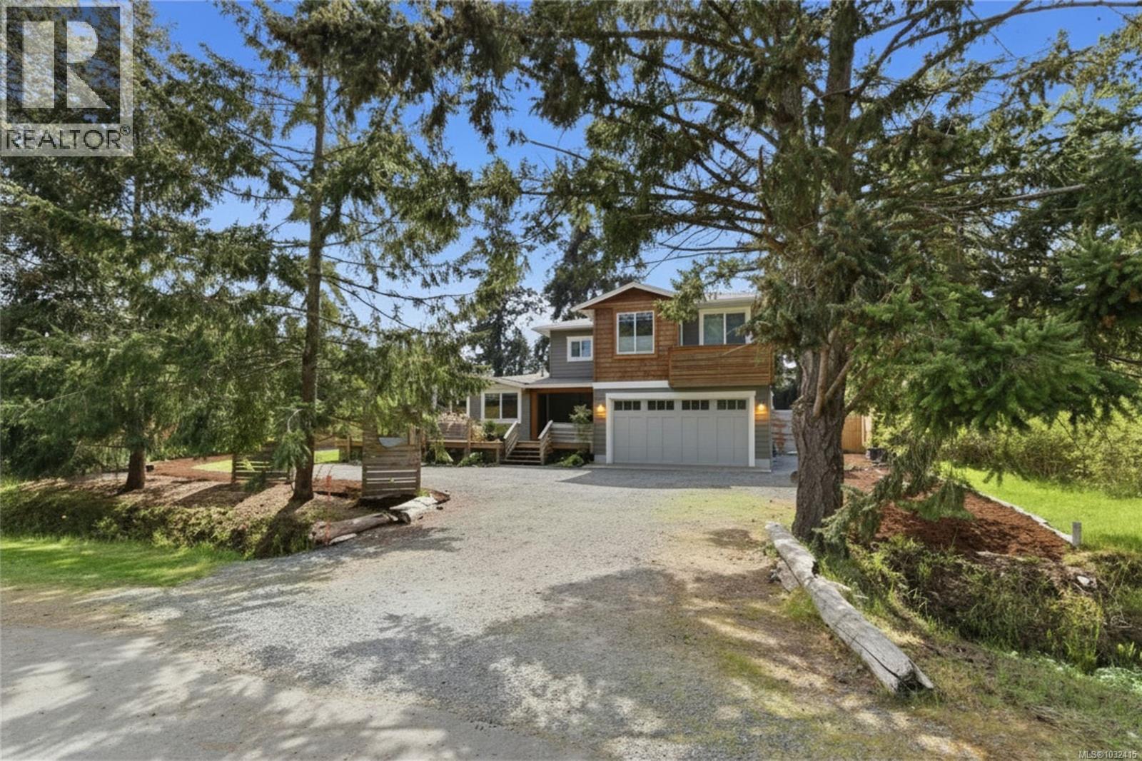 1691 Acacia Rd, Nanoose Bay