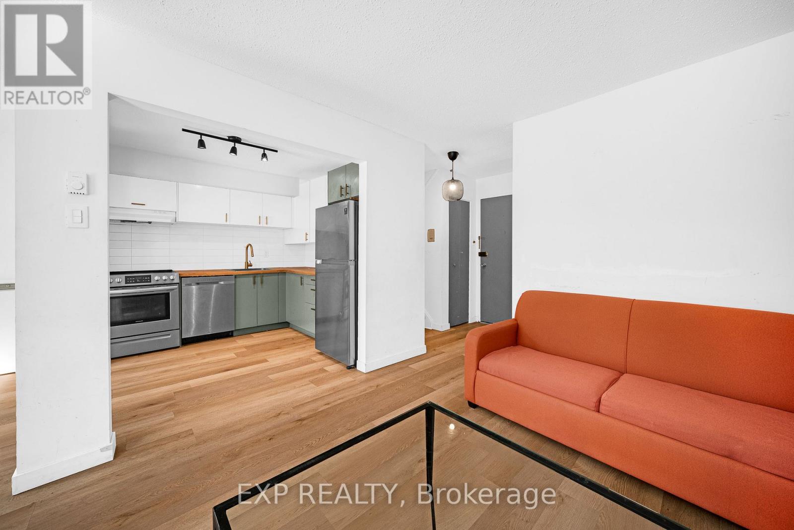 #11K 2080 OGILVIE ROAD - 7