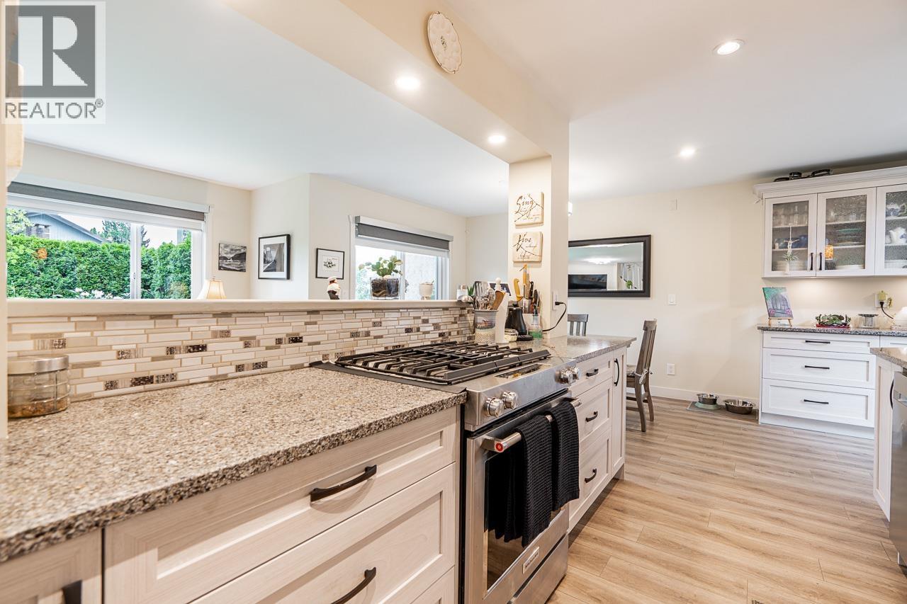 101F 3655 SHAUGHNESSY STREET, Port Coquitlam