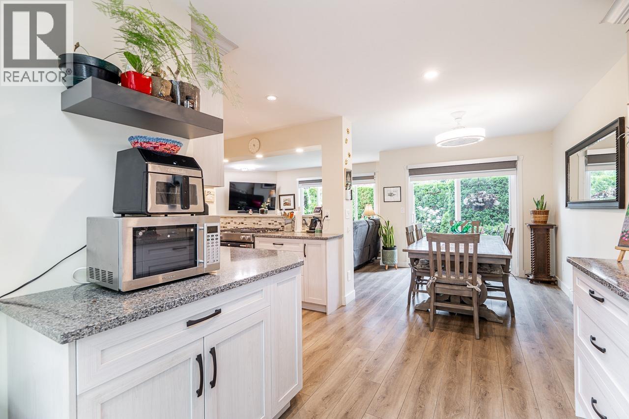 101F 3655 SHAUGHNESSY STREET, Port Coquitlam